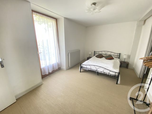 Maison &agrave; louer - 6 pi&egrave;ces - 130,06 m2 - Salignac Eyvigues - 24 - AQUITAINE