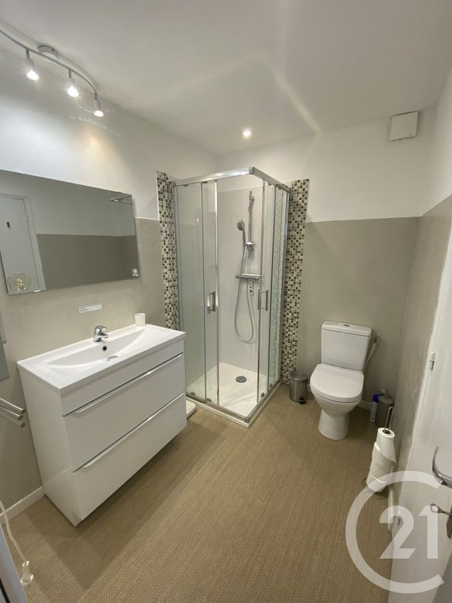 Maison &agrave; louer - 6 pi&egrave;ces - 130,06 m2 - Salignac Eyvigues - 24 - AQUITAINE