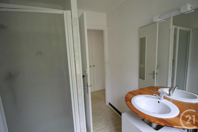 Maison &agrave; louer - 5 pi&egrave;ces - 90,30 m2 - St Crepin Et Carlucet - 24 - AQUITAINE