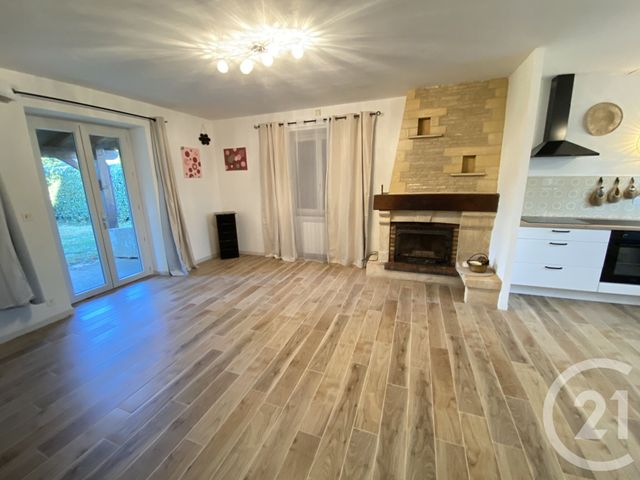 Maison &agrave; louer - 4 pi&egrave;ces - 109,47 m2 - Salignac Eyvigues - 24 - AQUITAINE
