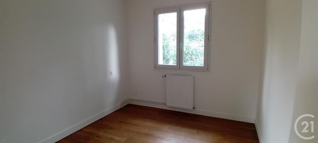 Appartement F3 &agrave; louer - 3 pi&egrave;ces - 69,96 m2 - Sarlat La Caneda - 24 - AQUITAINE