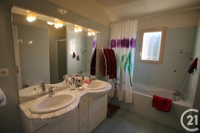 Maison &agrave; louer - 5 pi&egrave;ces - 104,38 m2 - Carsac Aillac - 24 - AQUITAINE