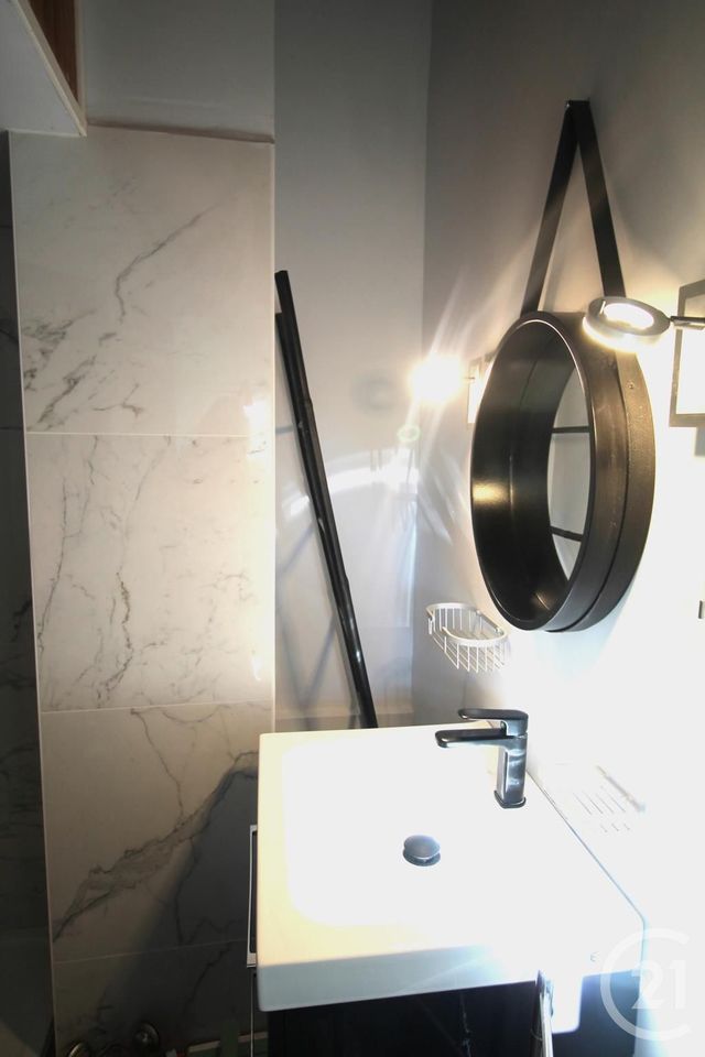 Appartement Studio &agrave; louer - 1 pi&egrave;ce - 15,65 m2 - Sarlat La Caneda - 24 - AQUITAINE