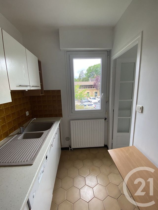 Appartement Studio &agrave; louer - 1 pi&egrave;ce - 30,53 m2 - Sarlat La Caneda - 24 - AQUITAINE