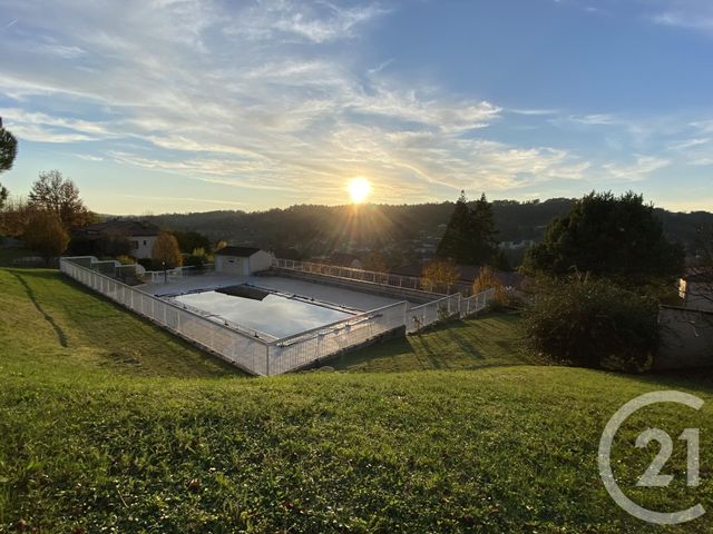 Maison &agrave; louer - 3 pi&egrave;ces - 61,96 m2 - Sarlat La Caneda - 24 - AQUITAINE