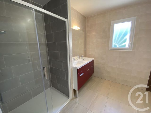 Maison &agrave; louer - 4 pi&egrave;ces - 105,12 m2 - Marcillac St Quentin - 24 - AQUITAINE