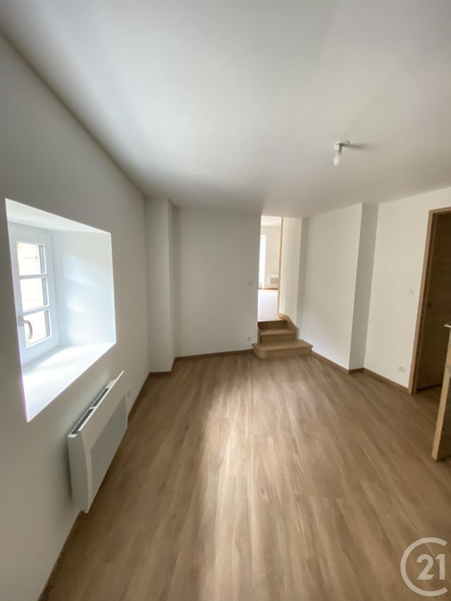 Appartement T3 &agrave; louer - 3 pi&egrave;ces - 76,56 m2 - Sarlat La Caneda - 24 - AQUITAINE