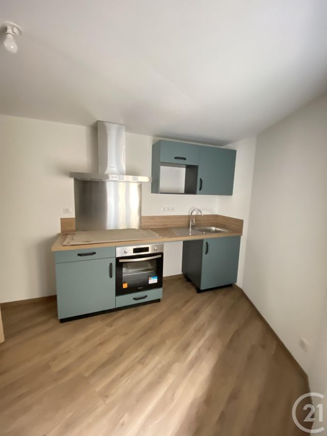 Appartement T3 &agrave; louer - 3 pi&egrave;ces - 76,56 m2 - Sarlat La Caneda - 24 - AQUITAINE