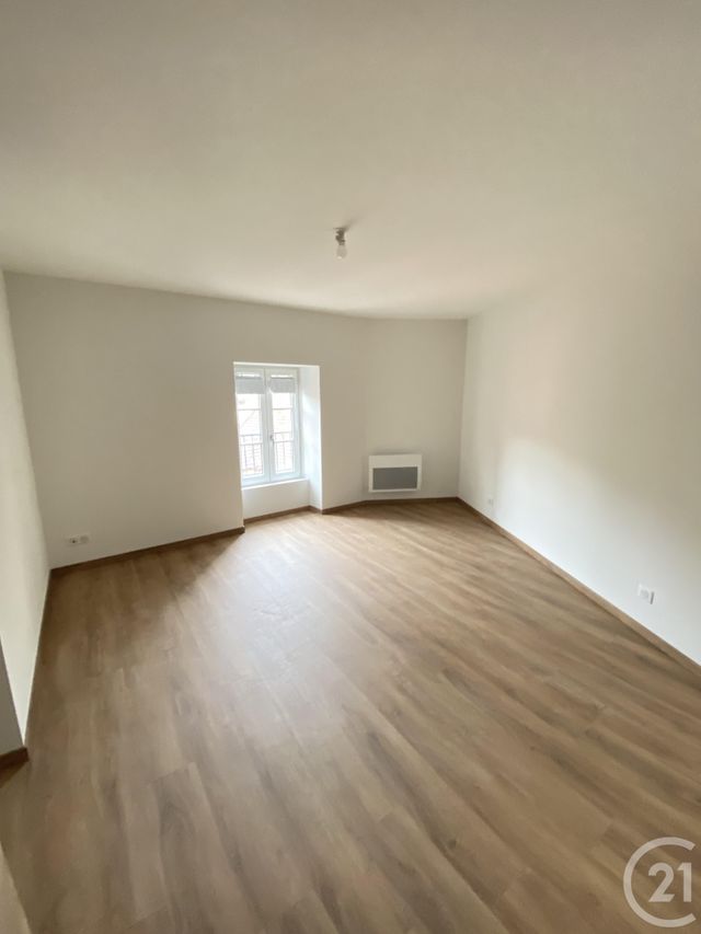 Appartement T3 &agrave; louer - 3 pi&egrave;ces - 76,56 m2 - Sarlat La Caneda - 24 - AQUITAINE