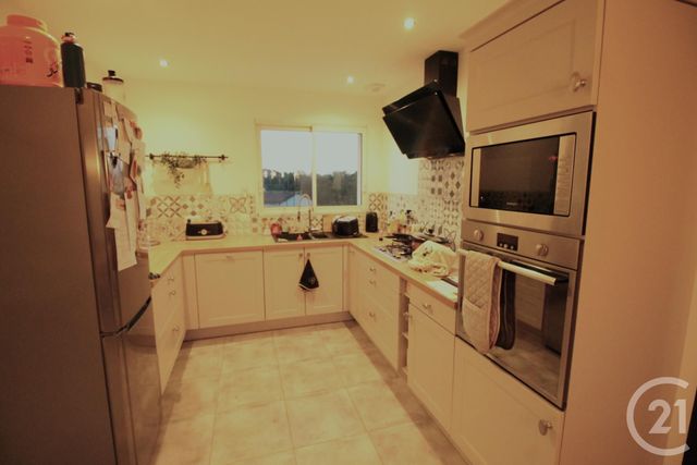 Maison &agrave; louer - 4 pi&egrave;ces - 93,91 m2 - Castels Et Bezenac - 24 - AQUITAINE