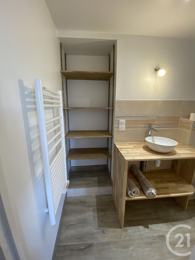 Maison &agrave; louer - 3 pi&egrave;ces - 79,51 m2 - Sarlat La Caneda - 24 - AQUITAINE