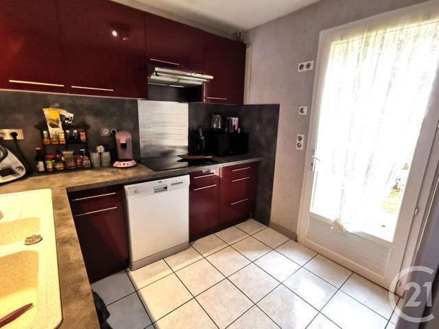 Maison &agrave; louer - 3 pi&egrave;ces - 62,38 m2 - Sarlat La Caneda - 24 - AQUITAINE