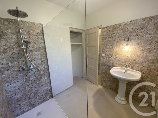 Maison &agrave; louer - 5 pi&egrave;ces - 145 m2 - Sarlat La Caneda - 24 - AQUITAINE