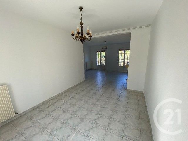 Maison &agrave; louer - 6 pi&egrave;ces - 149,92 m2 - Sarlat La Caneda - 24 - AQUITAINE