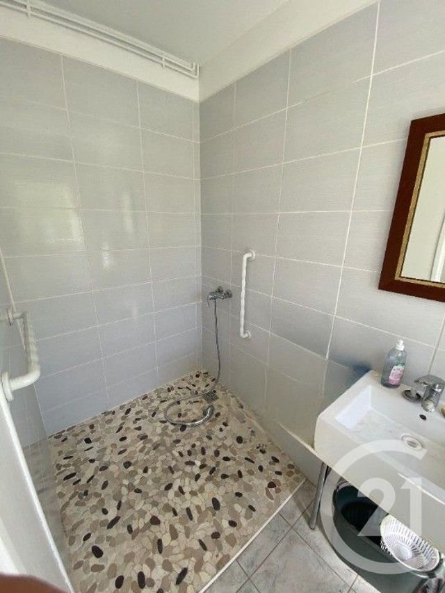 Maison &agrave; louer - 6 pi&egrave;ces - 149,92 m2 - Sarlat La Caneda - 24 - AQUITAINE
