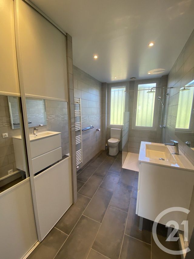 Maison &agrave; louer - 6 pi&egrave;ces - 200,35 m2 - Sarlat La Caneda - 24 - AQUITAINE