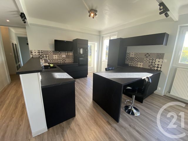 Maison &agrave; louer - 6 pi&egrave;ces - 200,35 m2 - Sarlat La Caneda - 24 - AQUITAINE