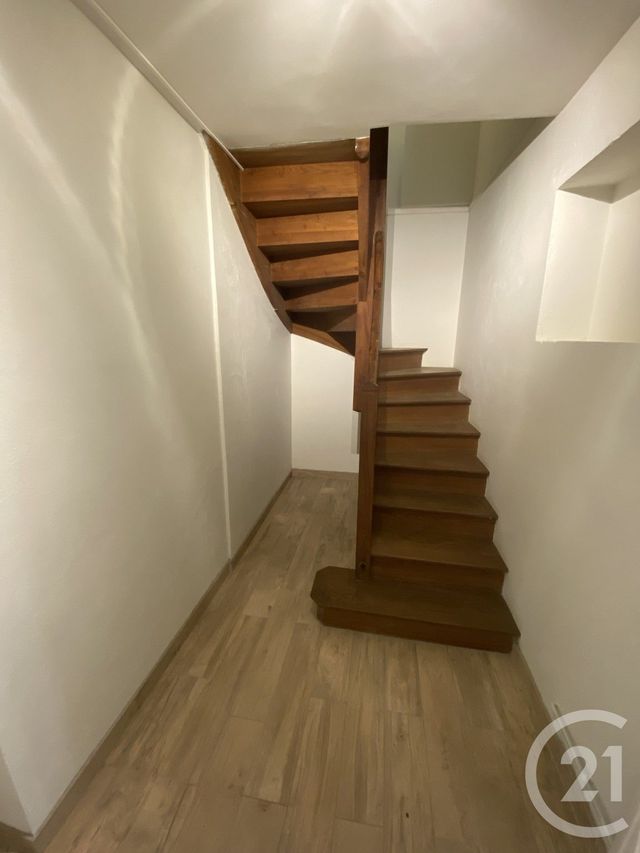 Maison &agrave; louer - 6 pi&egrave;ces - 200,35 m2 - Sarlat La Caneda - 24 - AQUITAINE