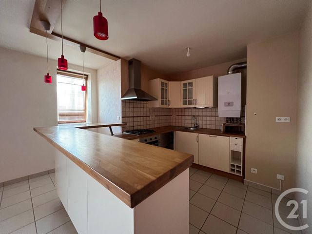 Appartement F3 &agrave; louer - 3 pi&egrave;ces - 65,12 m2 - Le Malesherbois - 45 - CENTRE