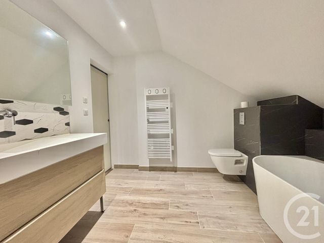 Maison à vendre - 6 pièces - 111 m2 - Puiseaux - 45 - CENTRE