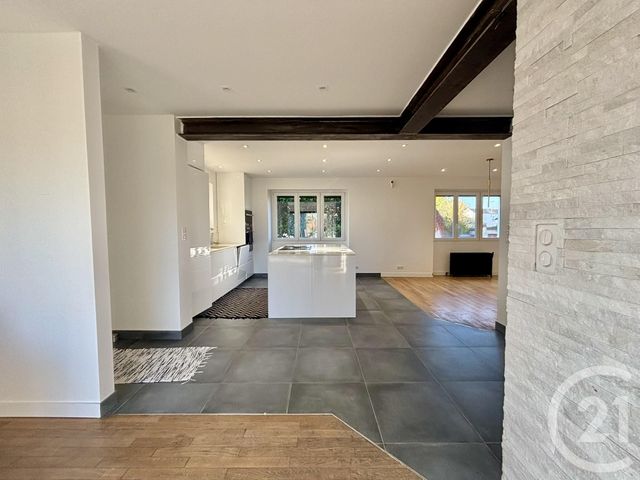 Maison à vendre - 6 pièces - 111 m2 - Puiseaux - 45 - CENTRE