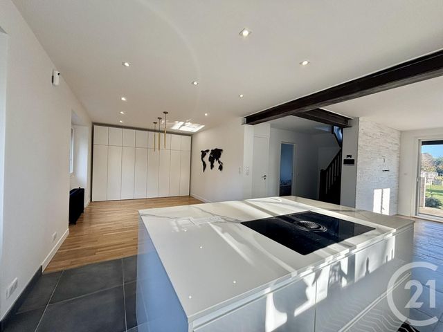 Maison à vendre - 6 pièces - 111 m2 - Puiseaux - 45 - CENTRE