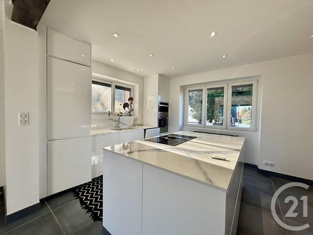 Maison à vendre - 6 pièces - 111 m2 - Puiseaux - 45 - CENTRE