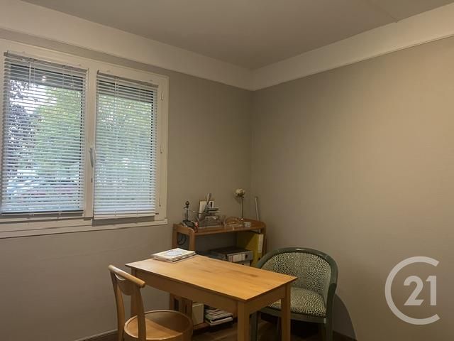 Appartement F4 &agrave; vendre - 4 pi&egrave;ces - 91,80 m2 - Le Malesherbois - 45 - CENTRE