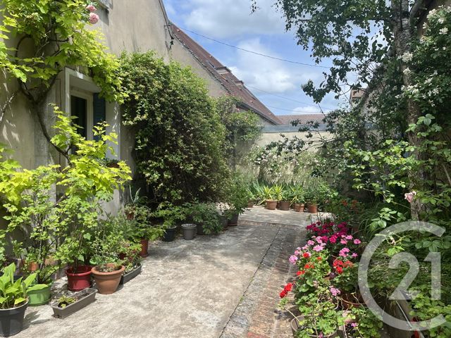 Maison &agrave; vendre - 7 pi&egrave;ces - 238,90 m2 - Puiseaux - 45 - CENTRE