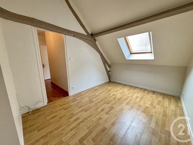 Maison &agrave; louer - 2 pi&egrave;ces - 32,21 m2 - Le Malesherbois - 45 - CENTRE