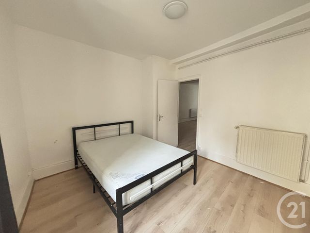 Appartement F3 &agrave; louer - 3 pi&egrave;ces - 71,95 m2 - Le Malesherbois - 45 - CENTRE