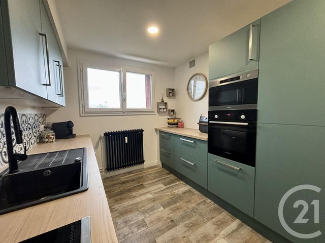 Appartement F4 à vendre - 4 pièces - 85,99 m2 - Le Malesherbois - 45 - CENTRE