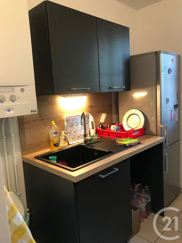 Appartement F3 &agrave; vendre - 3 pi&egrave;ces - 61 m2 - Le Malesherbois - 45 - CENTRE