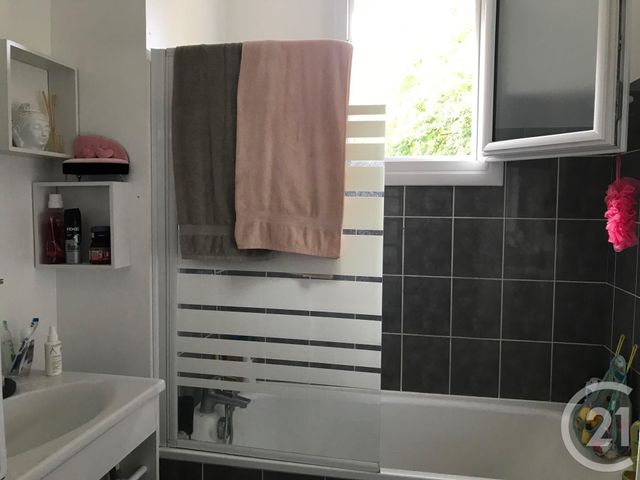 Appartement F3 &agrave; vendre - 3 pi&egrave;ces - 61 m2 - Le Malesherbois - 45 - CENTRE