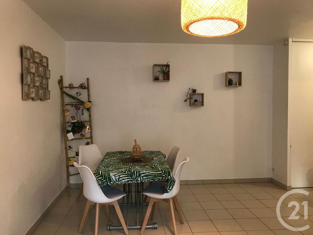 Appartement F3 &agrave; vendre - 3 pi&egrave;ces - 61 m2 - Le Malesherbois - 45 - CENTRE