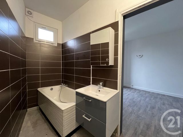 Appartement F2 à vendre - 2 pièces - 36,95 m2 - Le Malesherbois - 45 - CENTRE