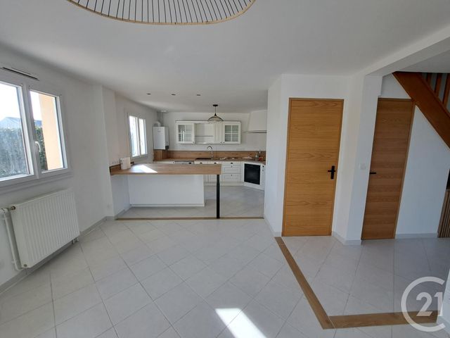 Maison &agrave; louer - 5 pi&egrave;ces - 100,66 m2 - Le Malesherbois - 45 - CENTRE