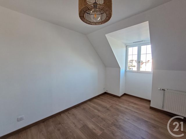 Maison &agrave; louer - 5 pi&egrave;ces - 100,66 m2 - Le Malesherbois - 45 - CENTRE