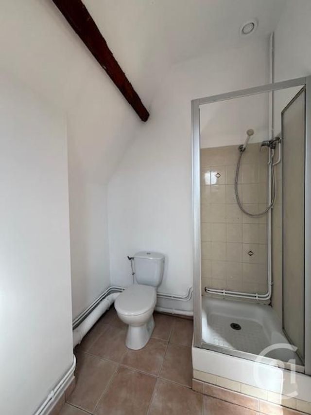 Appartement Studio &agrave; vendre - 1 pi&egrave;ce - 22,15 m2 - Le Malesherbois - 45 - CENTRE