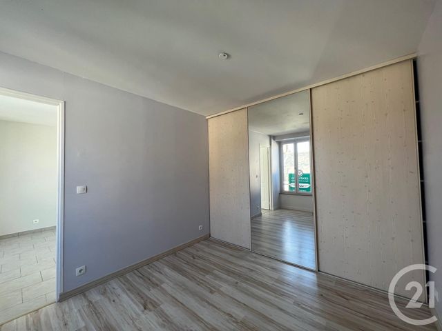 Appartement F2 &agrave; louer - 2 pi&egrave;ces - 41,72 m2 - Le Malesherbois - 45 - CENTRE