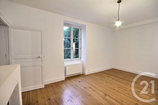 Maison &agrave; louer - 5 pi&egrave;ces - 149 m2 - Mer - 41 - CENTRE