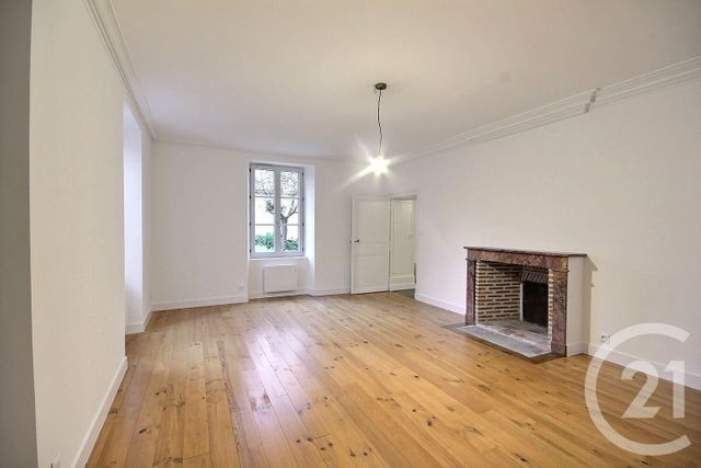 Maison &agrave; louer - 5 pi&egrave;ces - 149 m2 - Mer - 41 - CENTRE