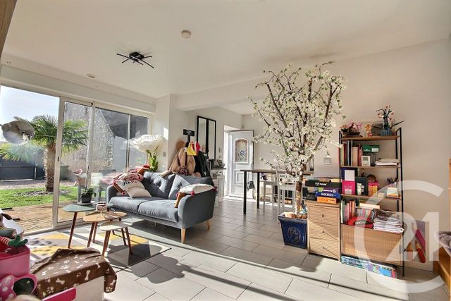 Maison &agrave; vendre - 4 pi&egrave;ces - 69,35 m2 - St Laurent Nouan - 41 - CENTRE