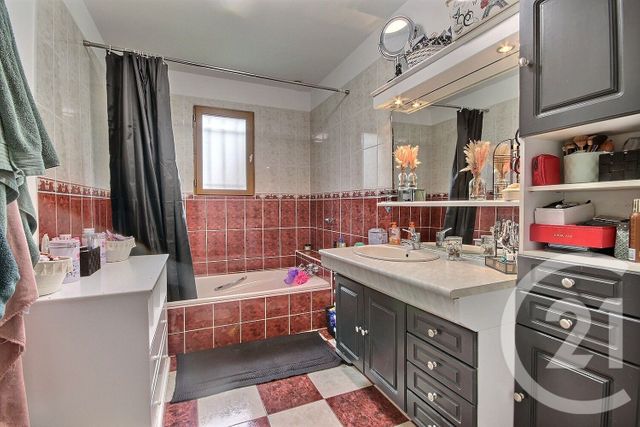 Maison &agrave; vendre - 5 pi&egrave;ces - 129,77 m2 - La Chapelle St Martin En Plaine - 41 - CENTRE