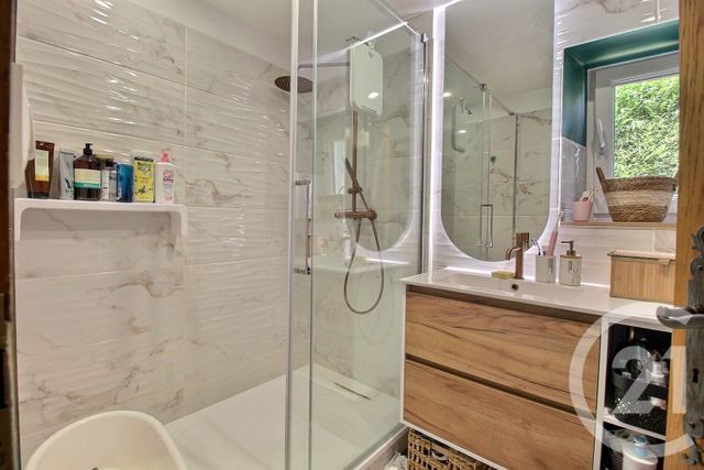 Maison à vendre - 6 pièces - 228 m2 - Ormes - 45 - CENTRE