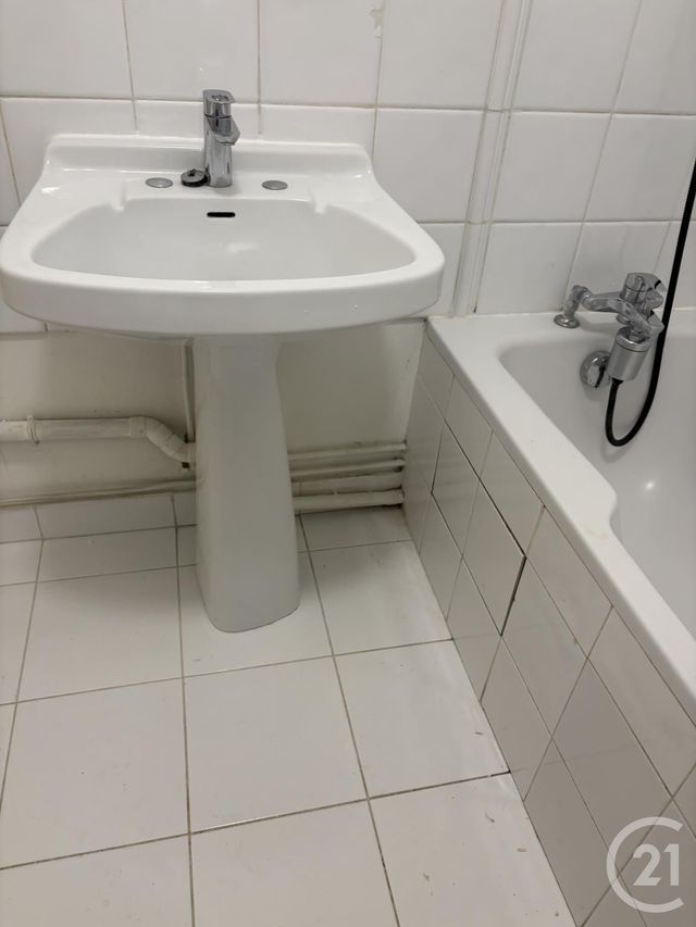 Appartement F2 &agrave; louer - 2 pi&egrave;ces - 55,52 m2 - Paris - 75015 - ILE-DE-FRANCE