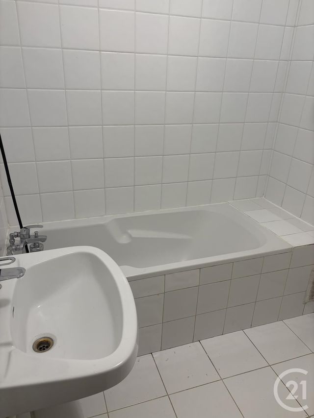 Appartement F2 &agrave; louer - 2 pi&egrave;ces - 55,52 m2 - Paris - 75015 - ILE-DE-FRANCE