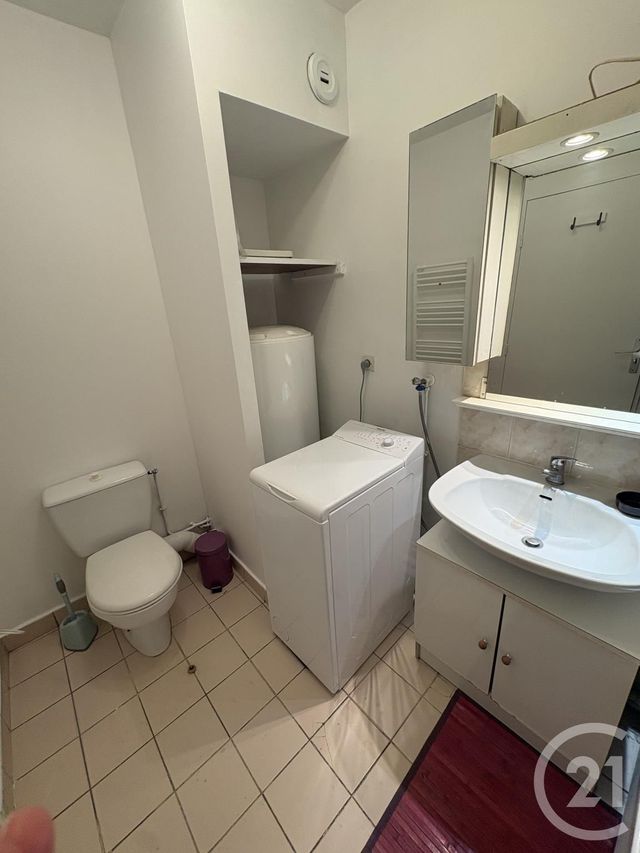 Appartement F1 &agrave; louer - 1 pi&egrave;ce - 29,57 m2 - Paris - 75020 - ILE-DE-FRANCE