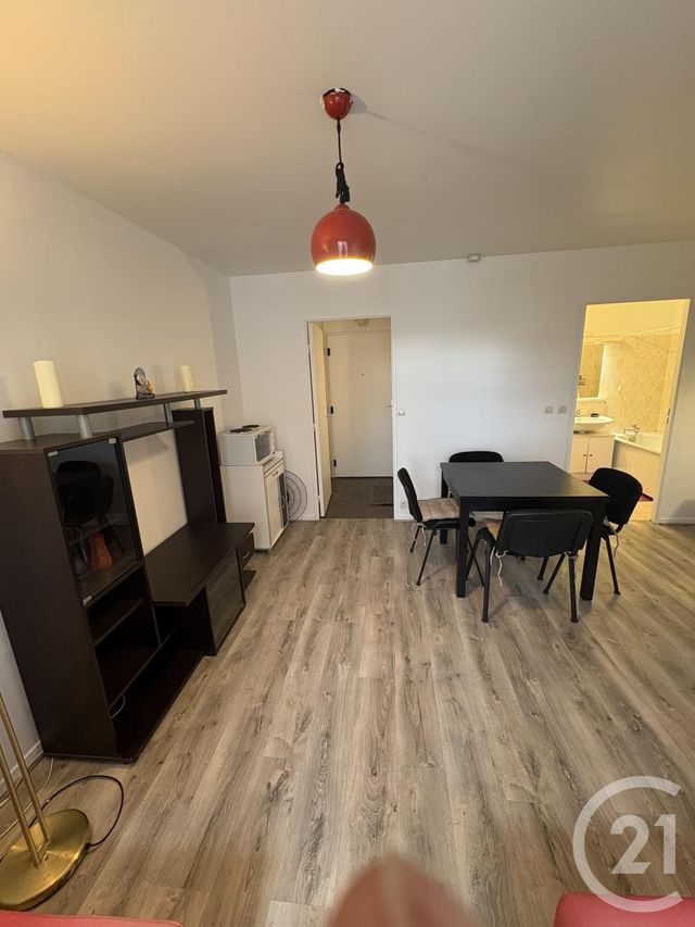 Appartement F1 &agrave; louer - 1 pi&egrave;ce - 29,57 m2 - Paris - 75020 - ILE-DE-FRANCE