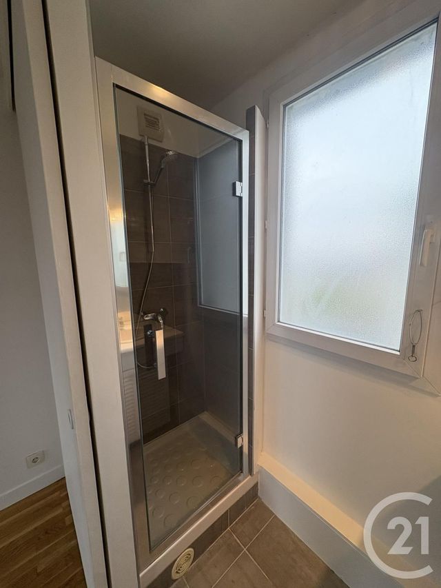 Appartement F3 &agrave; louer - 3 pi&egrave;ces - 84,10 m2 - Paris - 75020 - ILE-DE-FRANCE